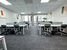 虹桥遵义南路甲级写字楼 146平中层办公空间,精装修带家具