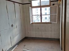 新海体北新村双南房间小区位置好,采光好。房型正独门独户。