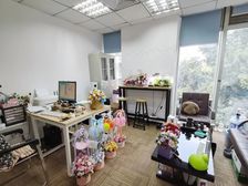 震惊!公元前地铁口也有人均400的靠窗办公室