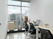 荔湾25平小型办公室可坐2-3人丨包水电家具丨送地址注册