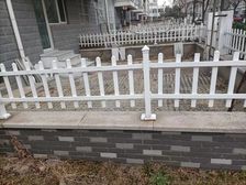 年前特价 1楼带花园的三居室 还带一个储藏间