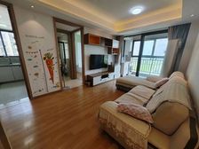 波洛克二次装修三房两卫 低于市场价东边套 好楼层可以拎包入住