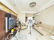 特价,次新房,中间楼层,带超大阳台,全天采光,视野超开阔