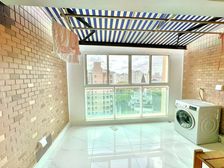 送50平露台,精装修,满5,V1,有车位,房东接受置换