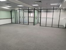 市中心东方广场 精装带隔断 东岭 财富 百脑汇 随时看房,