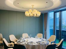 湖东金融中心圆融时代广场带会所,业主直租价格免租期可谈拎包入