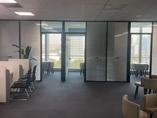 奥体中心近湖东金融中心无中介费价格免租期可谈精装修拎包入