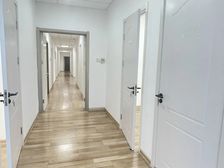 精装修 多个 24中央空调 在租150至600平米