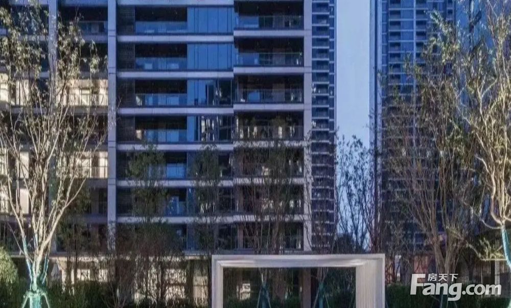 融创玖玺台老汉口中芯商圈通透三房可直接认购配套成熟