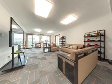 新上 光彩国际公寓 4室2厅 272.22平空中花园人车分流