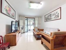 新上小三房,小区出门就是双地铁11号线15号线,两房朝南