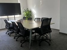 易亨大厦 3个 南向 精装修 随时看房