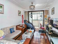 全明格局!!户型方正!!业主急出售大降价!!