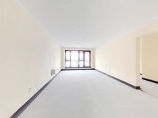 一环的华润洋房,清水落地窗,公摊小包大税。