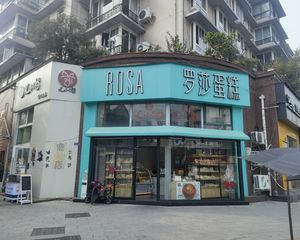 急售市中心成熟口岸(罗莎蛋糕)年租十万,转角双开门,买一得二