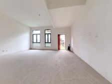 南岸弹子石,南滨路纯别墅小区,联排带前后花园,安装了电梯