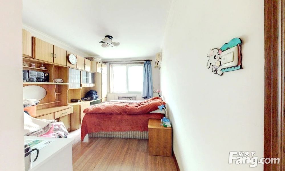 拥金壹个点嘉泰花园2室1厅9592平