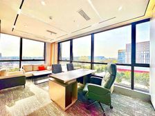 太平园4隔间24工位!大气老总室 龙桥路地铁口 免费停车 !