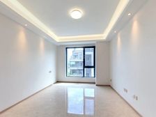 西南五环洋房精装修一天没住过 仅售180万实景VR拍摄!