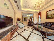 龙湖东桥郡大双拼别墅,精装修,位置安静大花园!