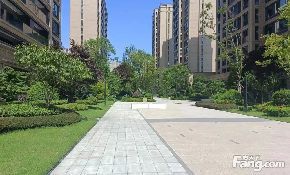 当居住融入环境,心也随之淡定,成都天府新区华府城投绿城诚园二手房