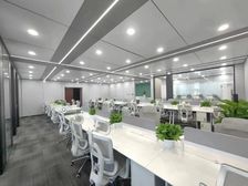 苏州街 地铁口项目 精装部分家具 正对电梯 提前联系看房