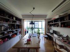 老房东单独委托 小区,精装修, 价格还可谈,房东急售