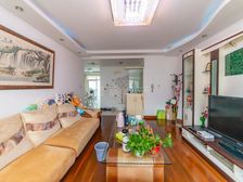 空间布局有致,和谐有序,清新空气自由出行!