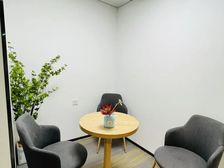 2号线办公室地段好 房型正办公室 楼下免费健身区 能注册