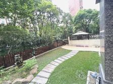 买一层送一层实用面积300平,中空带地暖送超大花园,带车位