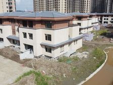 崇川区一手联排别墅出售,总价515万。新中式风格,高速旁边