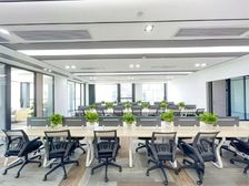 团结湖商圈 嘉盛中心 精装修带家具 户型方正 高区特价出租