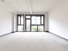 依山傍水 中航樾园 联排别墅 位置好 送车位 房主急售