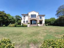 深坑酒店旁 纯独栋别墅区 南花园 南临河 小区自带高尔夫球场