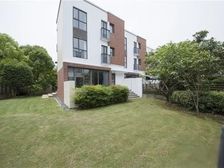 西郊林茵湖畔西区 悠扬静逸,视野开阔,无任何遮挡,