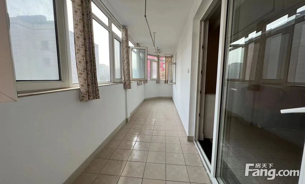 新上工体三里屯 联宝公寓 东南2居室 外销公寓 儿童游乐场