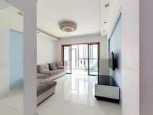 山水华庭 一楼带50平大花园 诚意出售