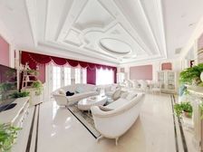 新出++临湖独栋别墅3亩地院子临湖自带泳池2800万豪装入住