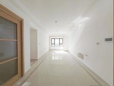 精装修,一梯两户,南北通透,采光不错,送车位