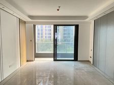 月湖公园旁 星悦中心 141平3居 南北向精装修 着急出售