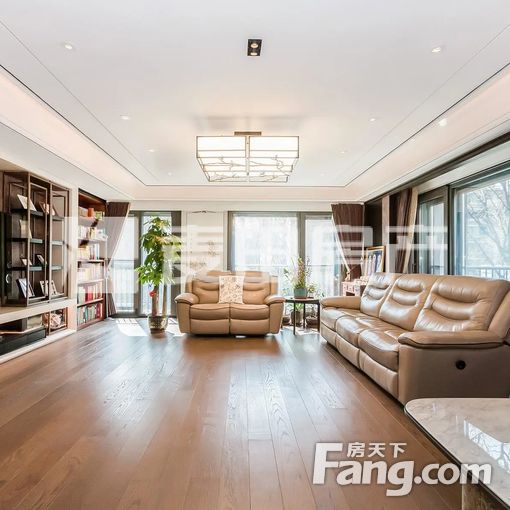  ������Ժ323ƽ��װ�ľ� ������ ����14.5�� 