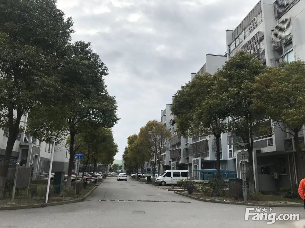 小区相关图