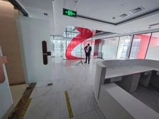 苹果园甲级写字楼 低层1000平可分割 2.2元/平/天