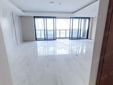 宁波新世界,295平大平层楼层好,三江口尽收眼底,全新精装