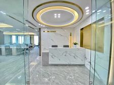 团结湖商圈 嘉铭中心 精装修带家具 高区正对电梯 特价出租