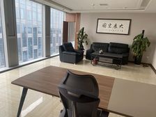 绿地新都会435平业主直租 带家具 三面采光 随时看房