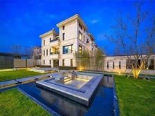 观湖独栋三面环湖300平大花园首排边户三面观湖私家泳池