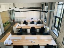 精装办公室丨层高4米 可做30人热门户型交通便利临玉泉路鲁谷