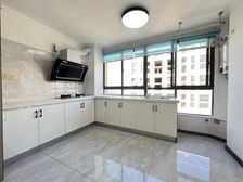 家主精装亏钱急卖!旁送43平 自家的房子好谈 好楼层