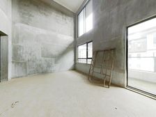 【真实房源假一赔千元】送车位九龙湖地铁口叠墅带露台红谷滩产权